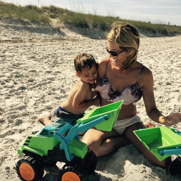 Meet your Posher, Crystal - Picture 8 of 8